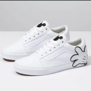 NWT Mickey Mouse Vans - “True Original” Old School